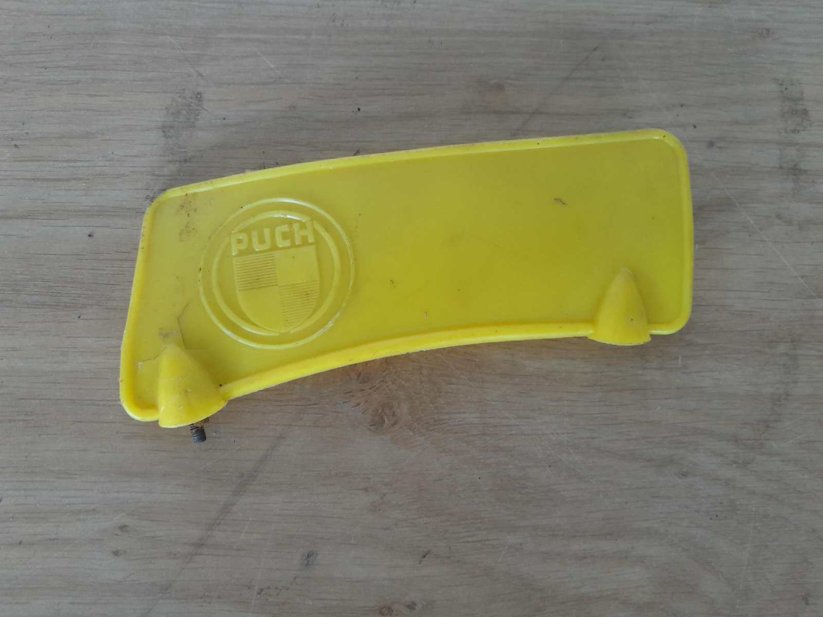 Puch Maxi - S geel plaatje voorspatbord