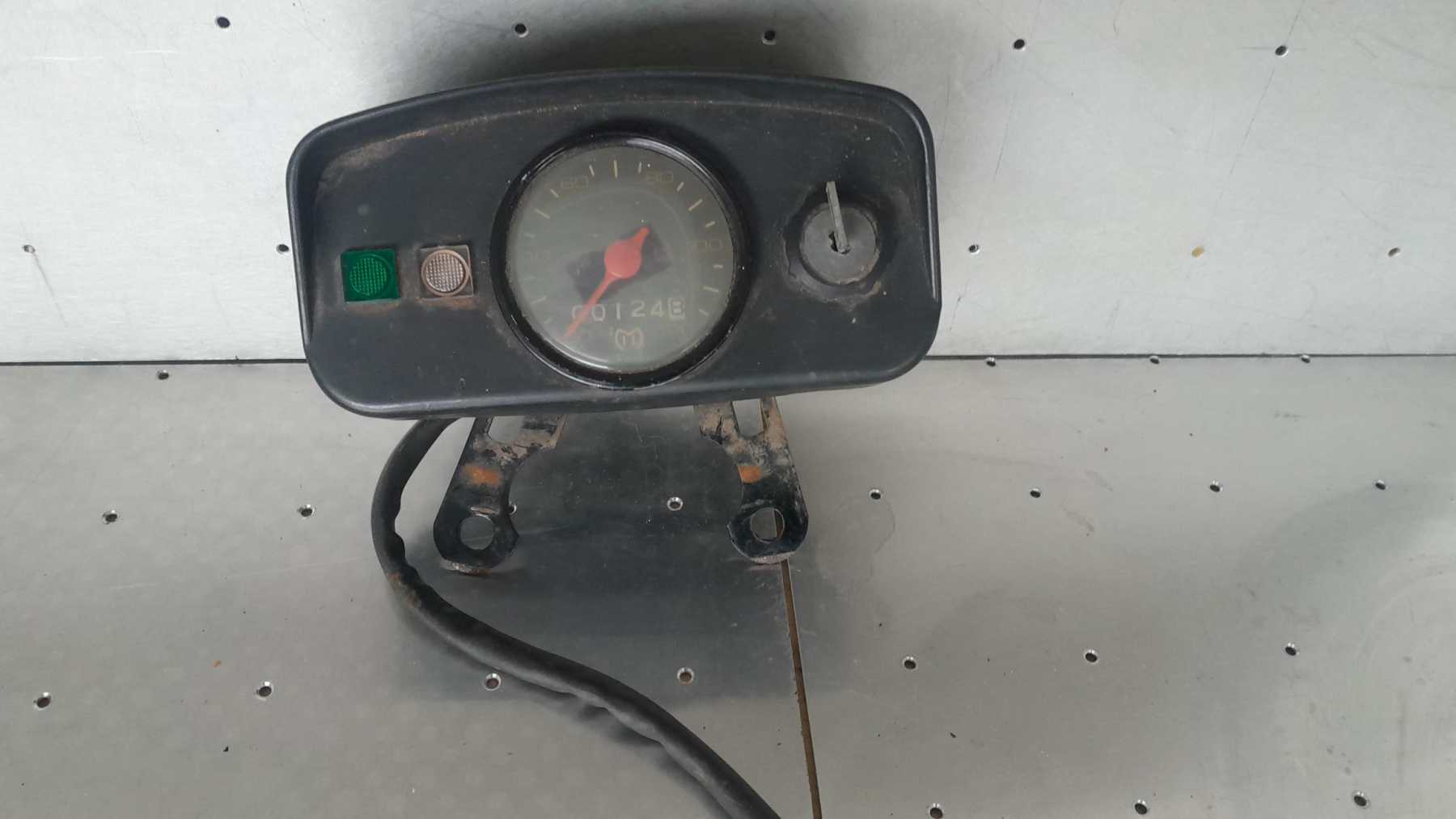 Puch Maxi cockpit (128km)