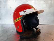 Jaren 70 oldtimer bromfiets crosshelm