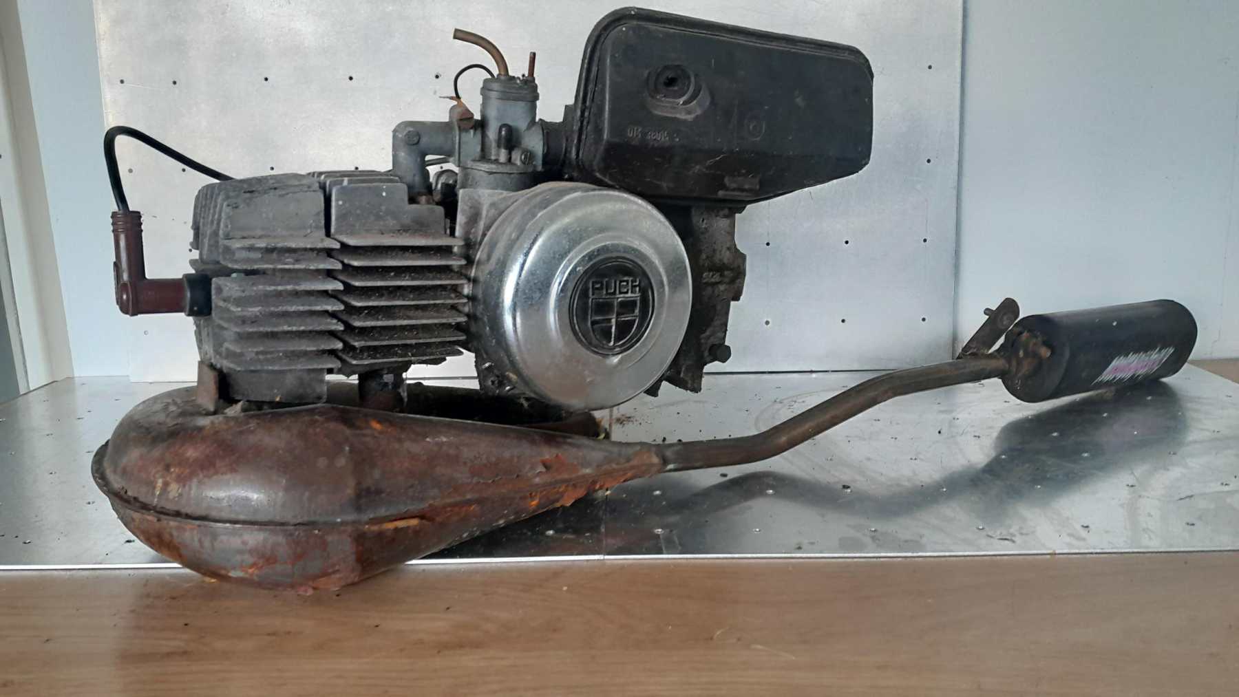 Puch Maxi 4 gelagerd blok met Proma Polymer uitlaat