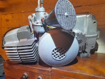 Puch Maxi custom 4 gelagerd blok