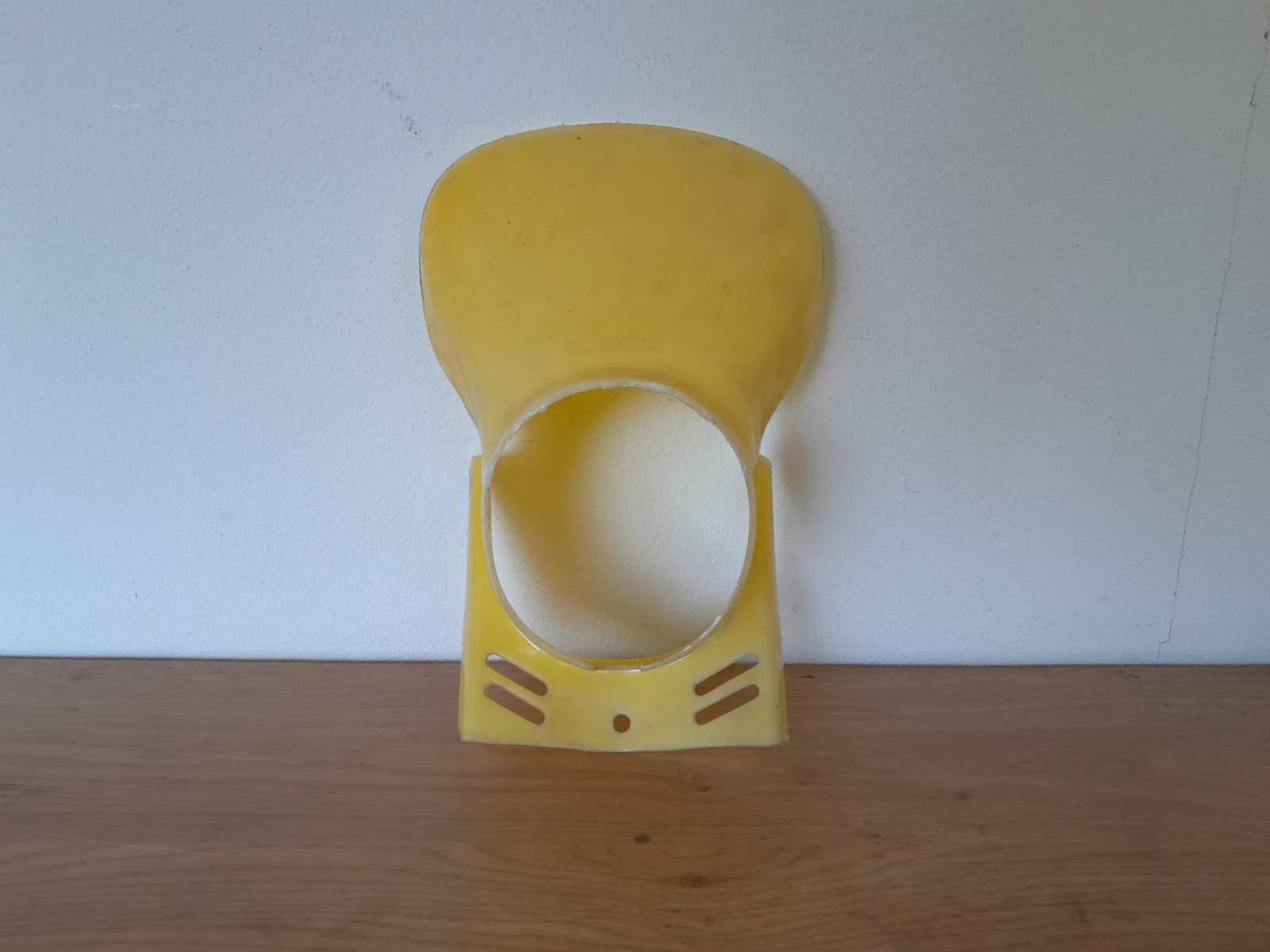 Puch Maxi koplamp spoiler Geel / beige NOS