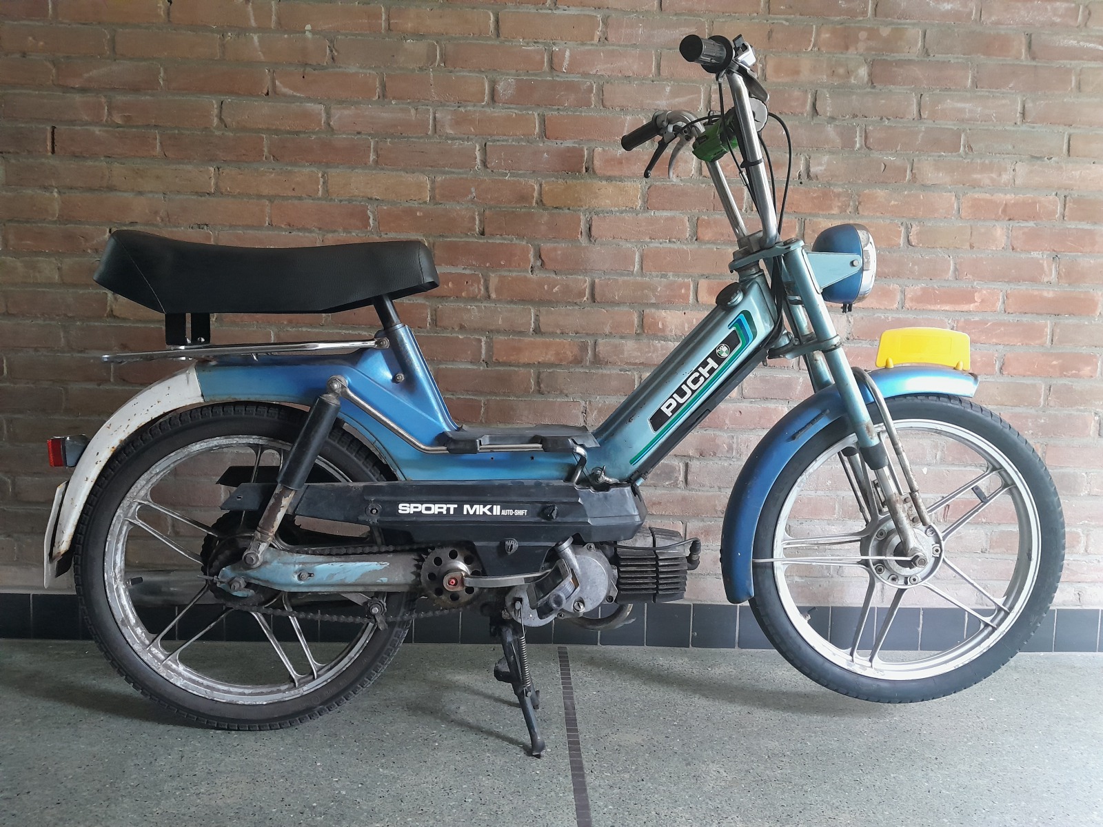 Puch Maxi Royal MKII Sport op geel kenteken