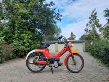 *VERKOCHT* Puch Maxi - S Rood op geldig geel kenteken