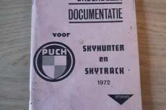 Puch Skyhunter en Skytrack 1972 roze