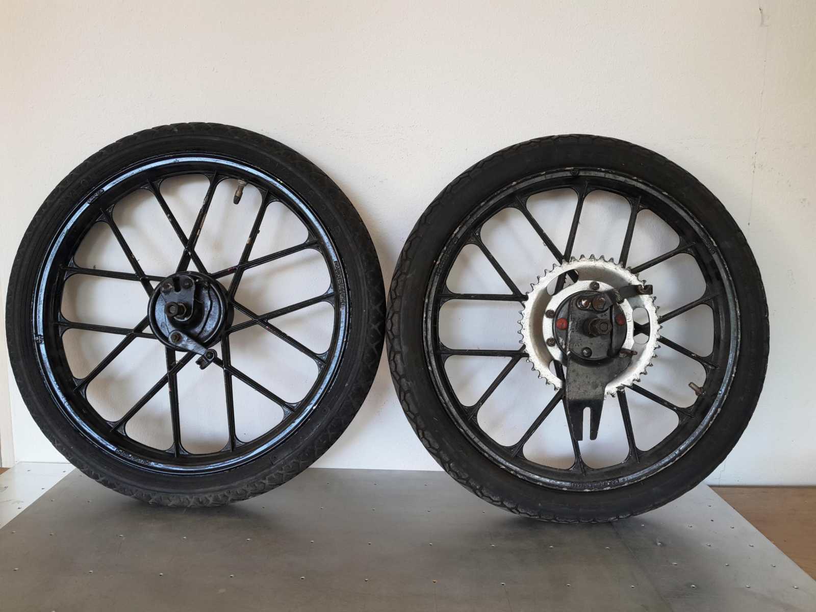 *VERKOCHT* Puch Maxi Snowflake wielenset